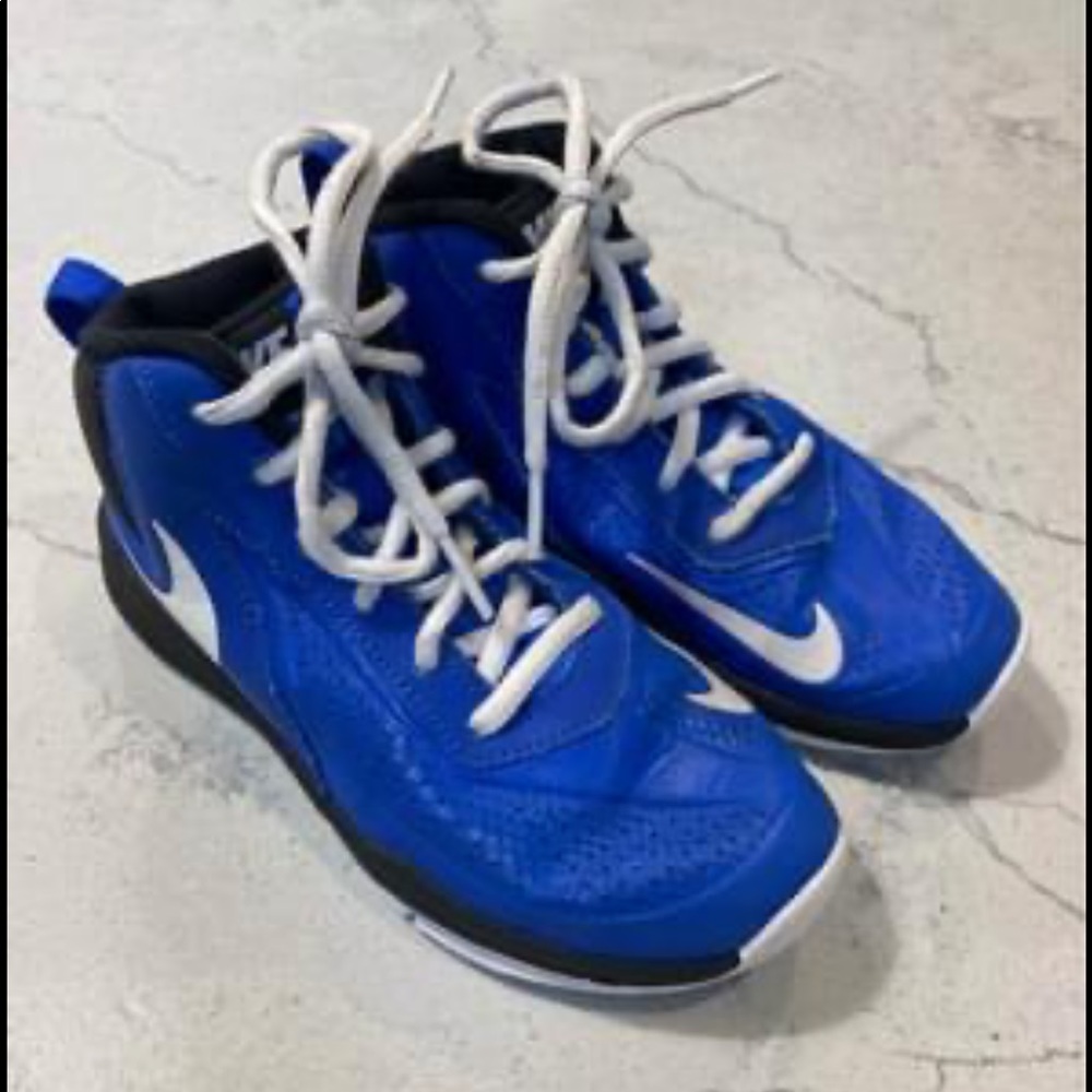 Toddler basketball sneakers